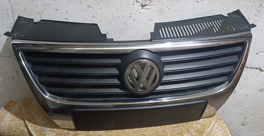 Vând mască Passat b6 