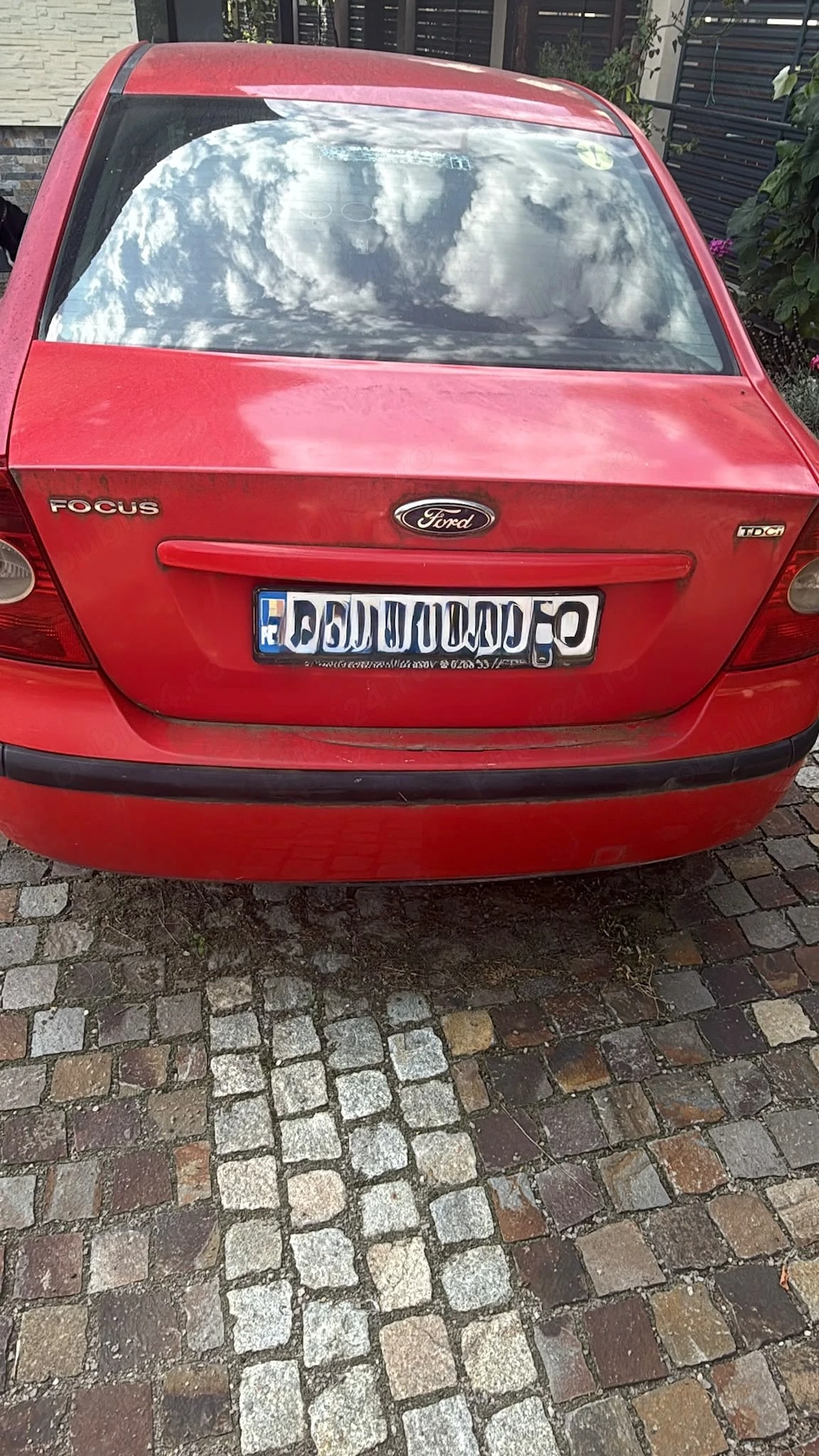 Vand masina pentru programul rabla