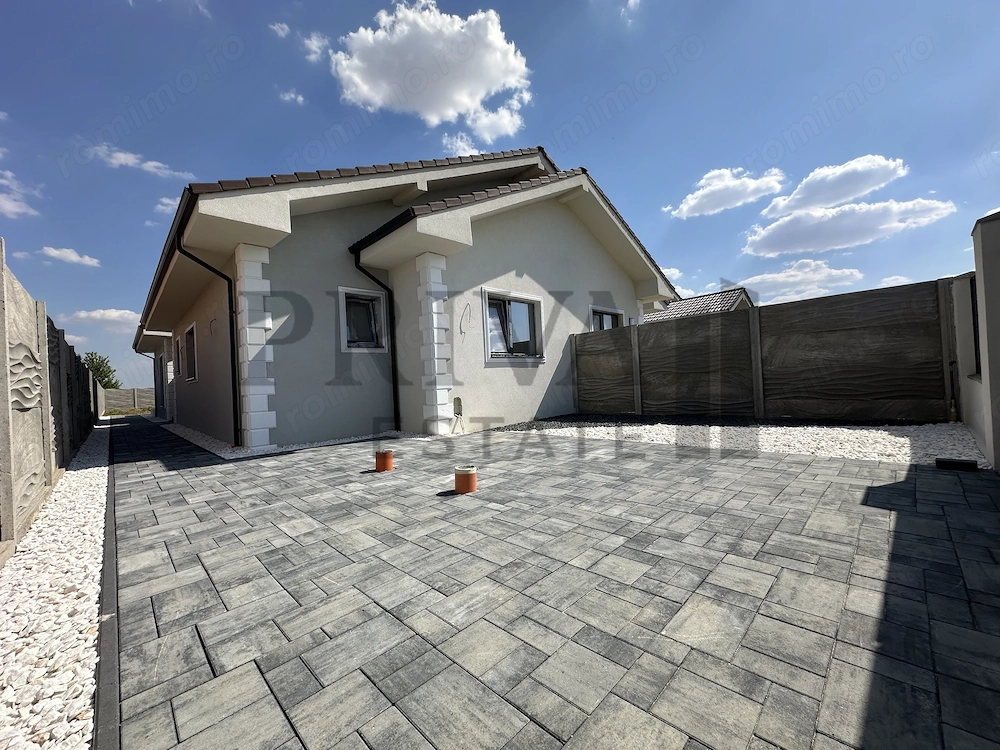 Duplex modern 3 camere, 2 bai, 100 mp, Mosnita Noua