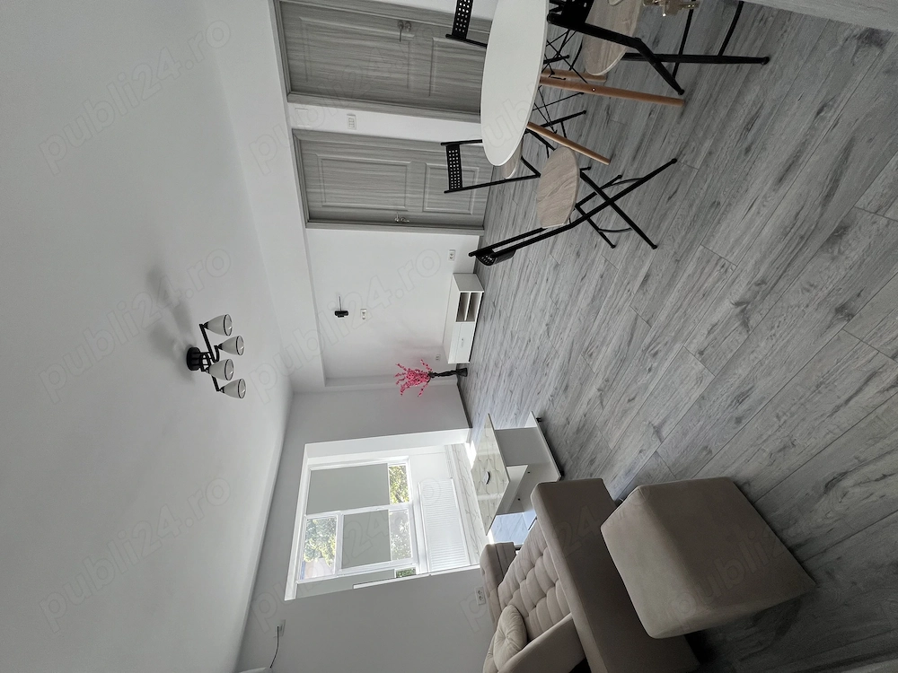 Vând apartament 2 camere ultracentral