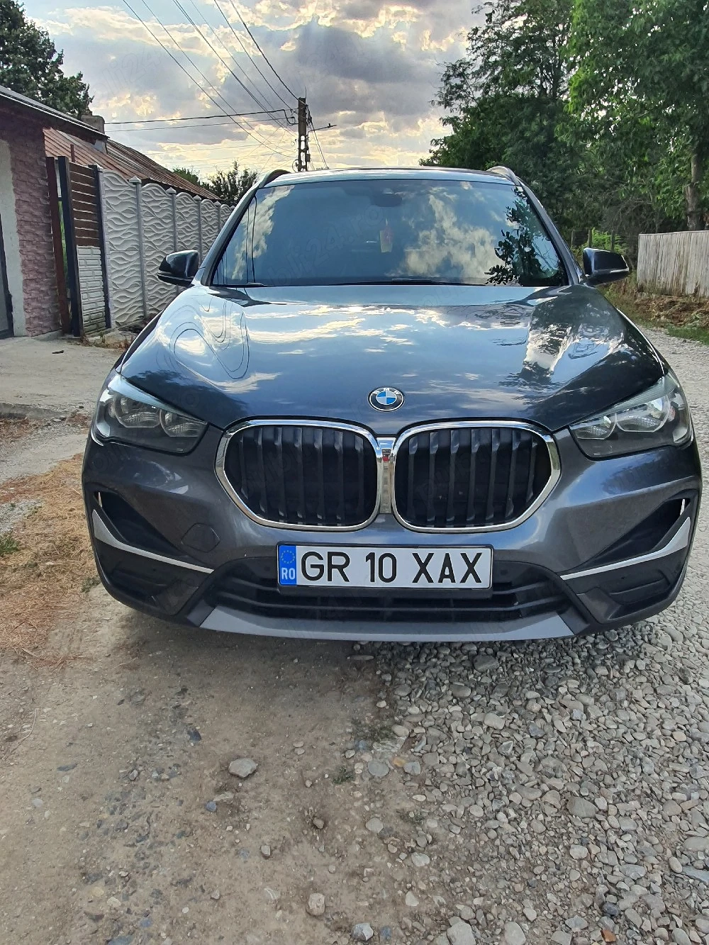 vând BMW X1, an 2019