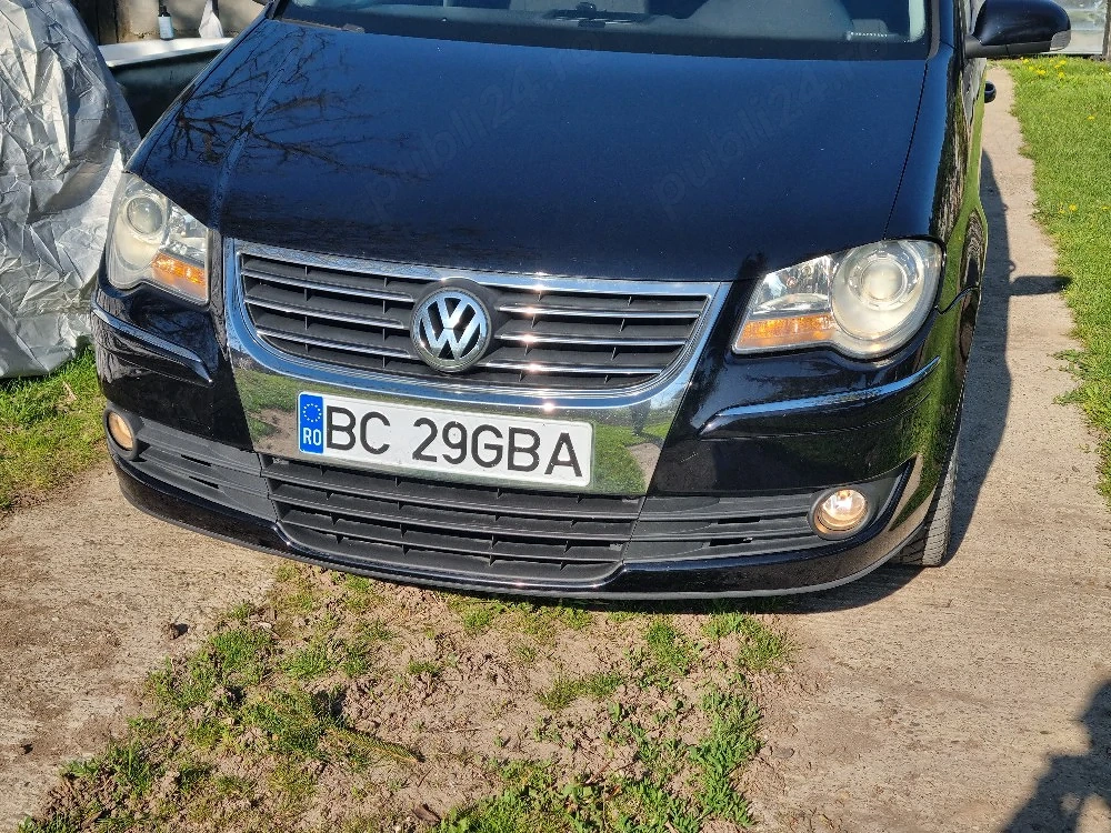 vand w touran 2.0 2008 140cp 7locuri