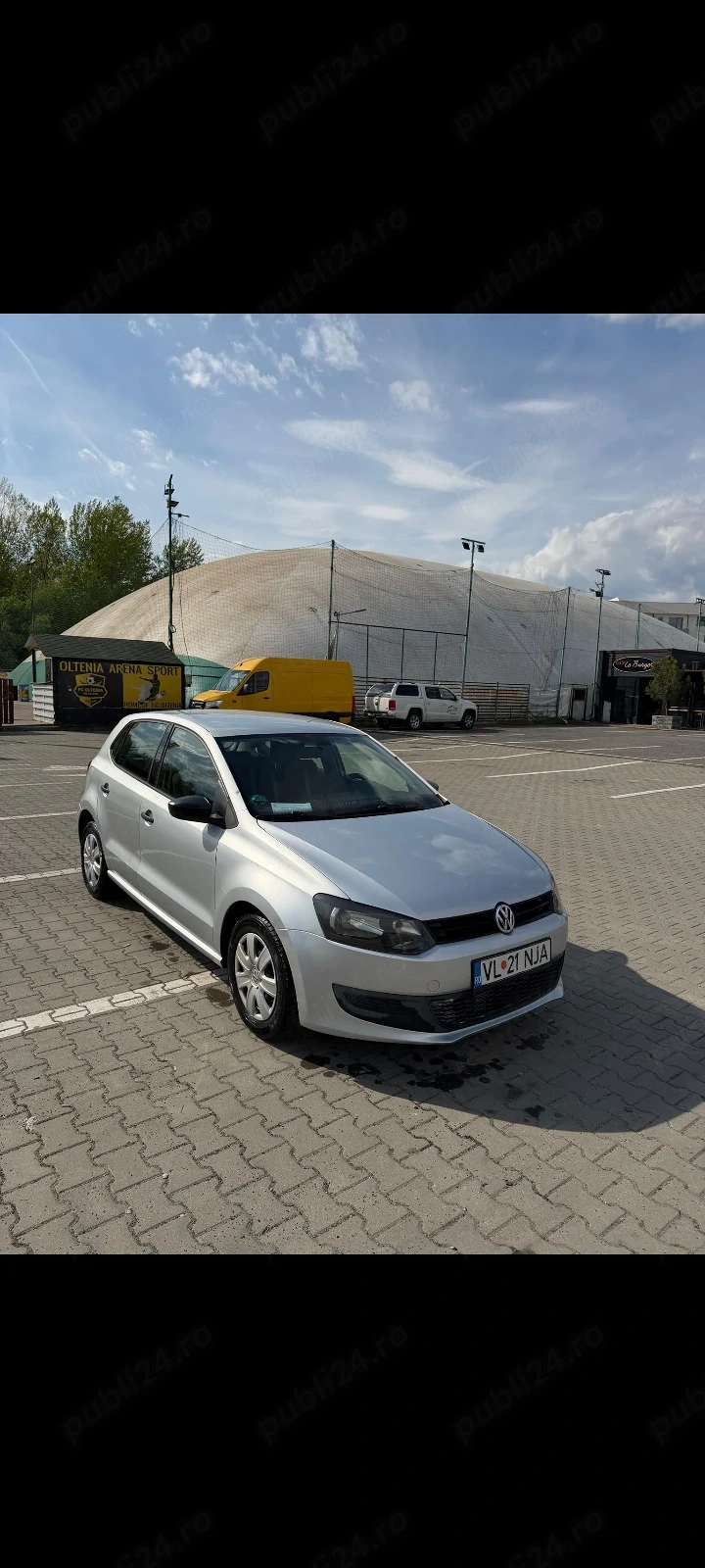 Polo de vanzare