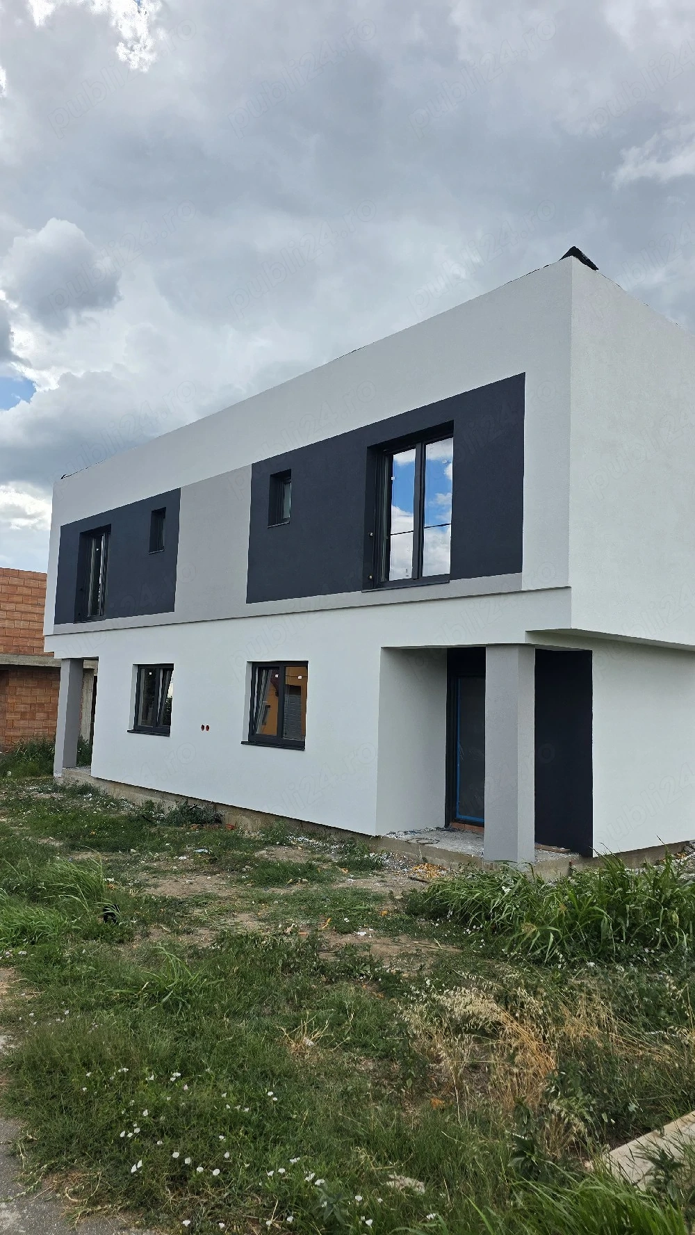 Casa Modernă Tip Duplex