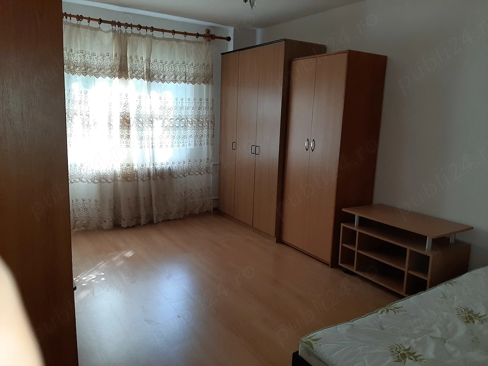 Proprietar vând garsonieră confort 1,etaj1 10, Bloc reabilitat
