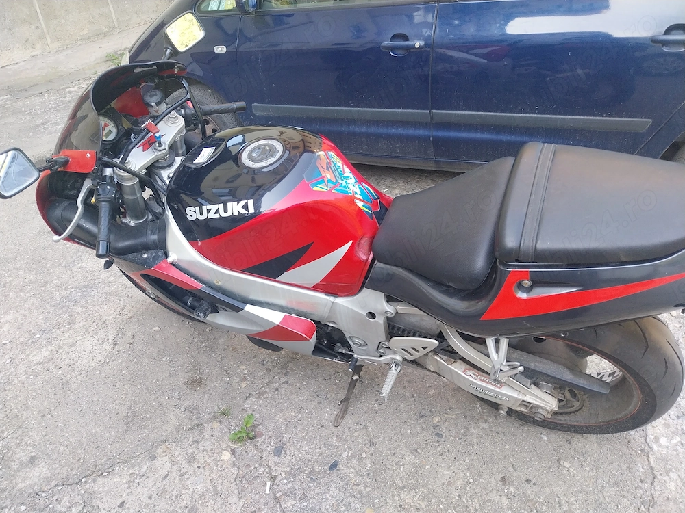 Suzuki gsxr 750