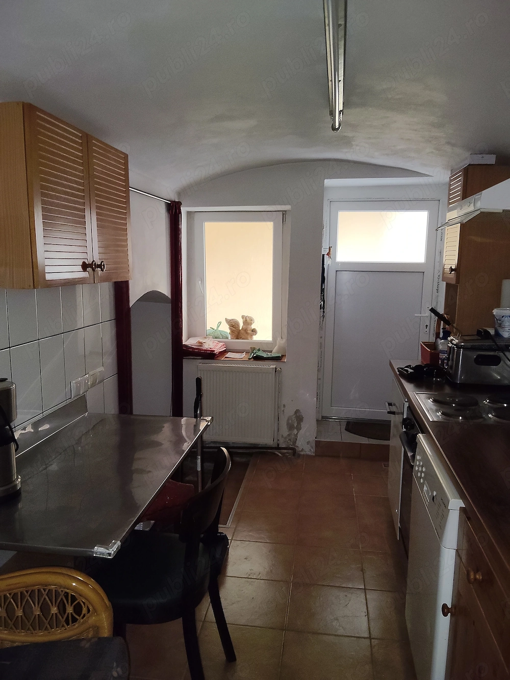Ofer spre inchiriere spatiu comercial 