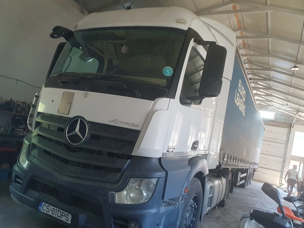 Vand ansamblu mercedes  mp4 2014, bena cereale si semiremorca prelata 