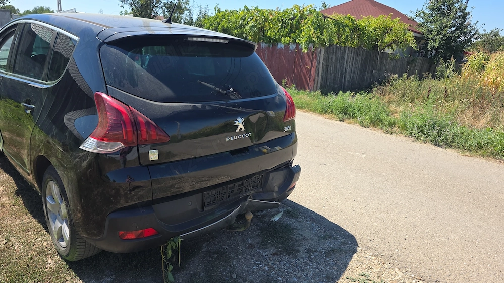 Vand Peugeot 3008, 2014 avariat