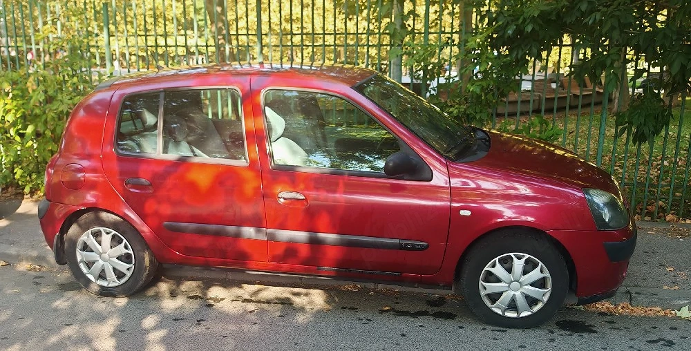 Vand Clio 2 