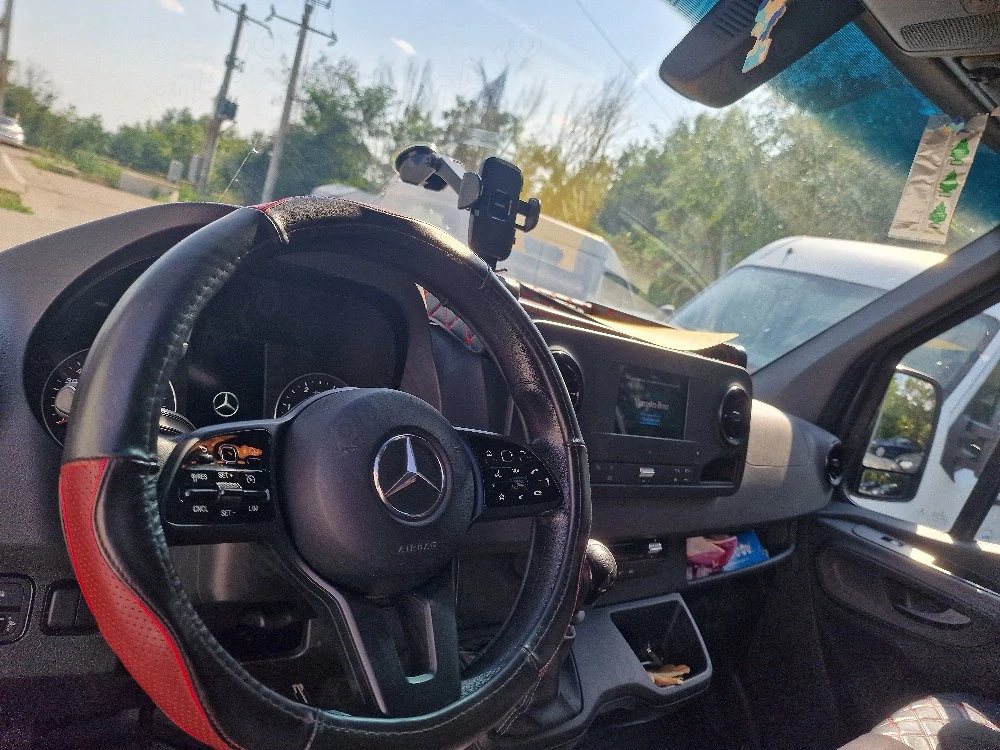 vând Mercedes-Benz Sprinter 