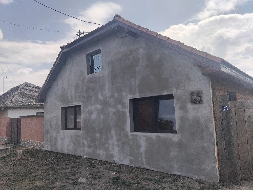    CASĂ DE vanzare