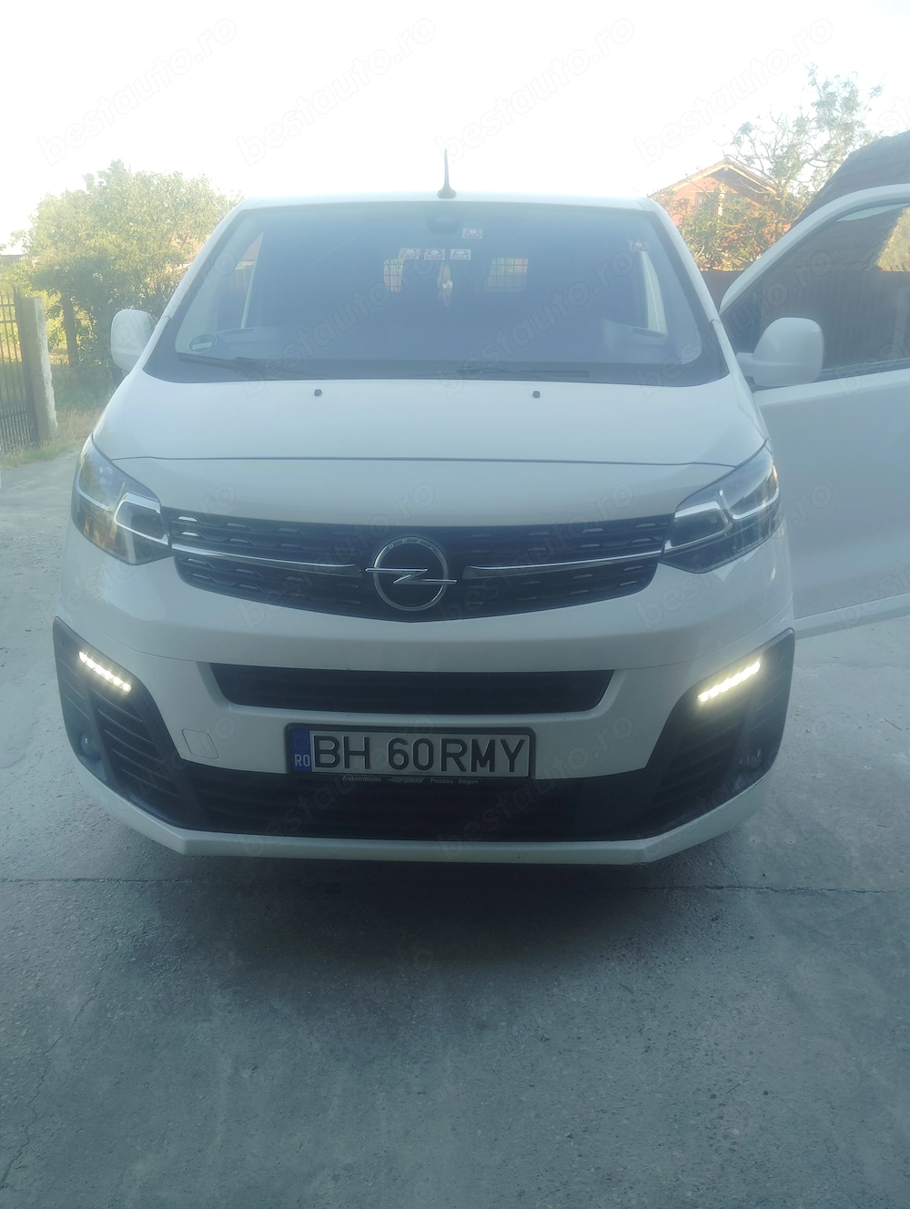 Vând Opel vivaro 2019