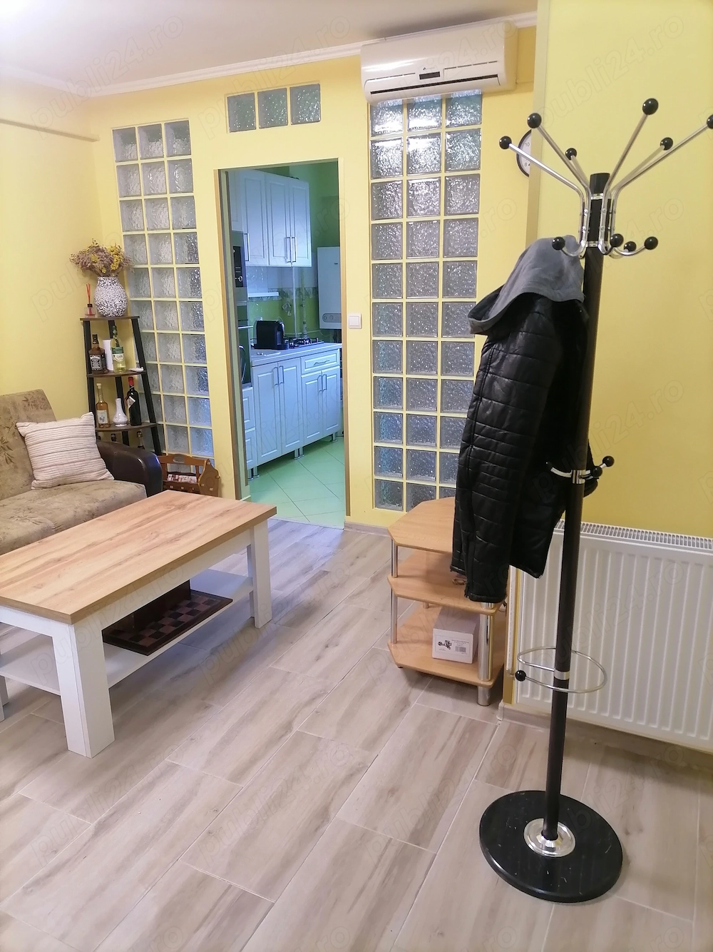 Închiriez apartament 2 camere zona Confectii