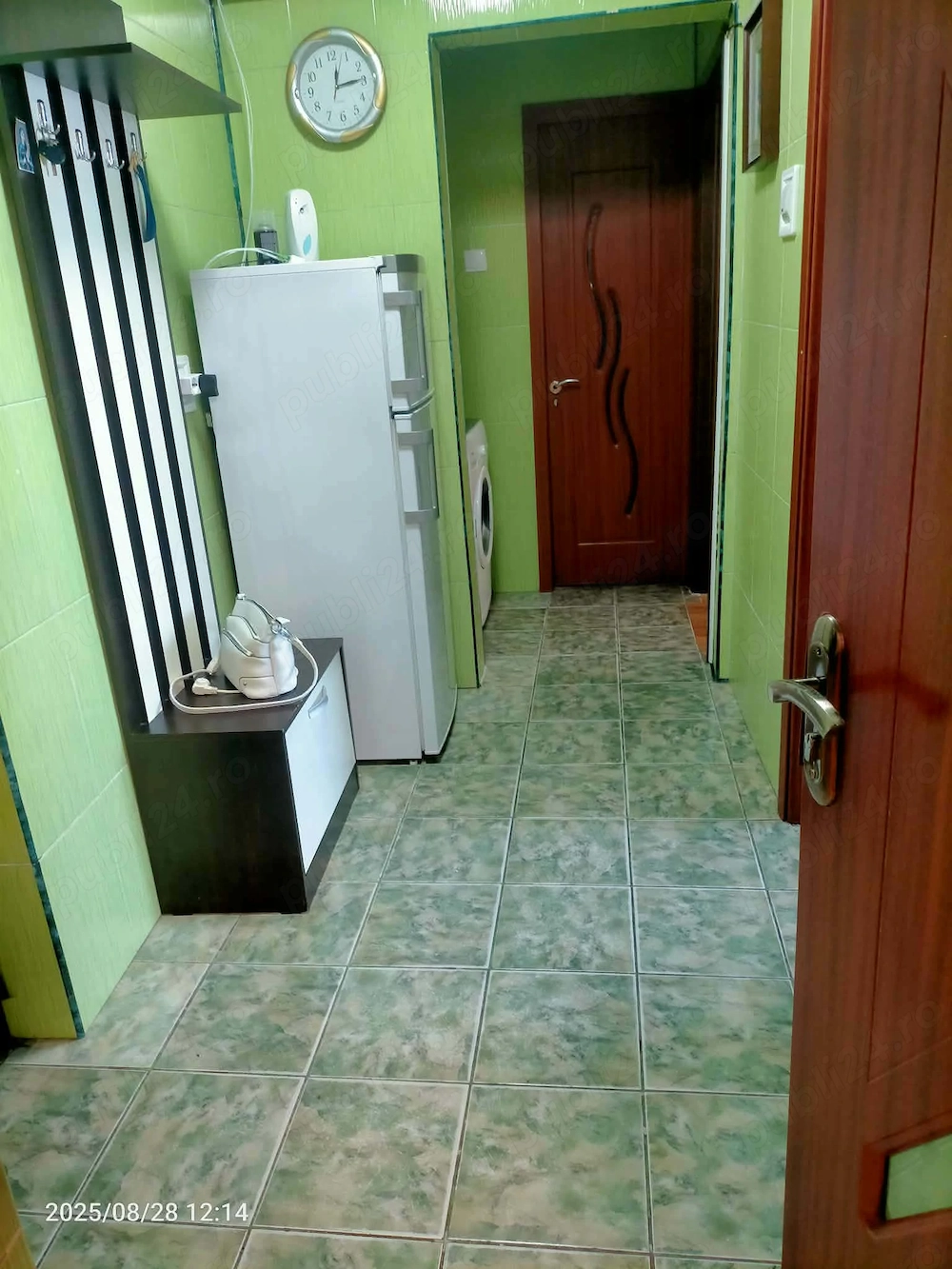 Apartament cu 2 cam decomandat de închiriat 