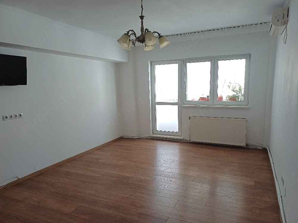 Apartament 3 camere decomandat | Bloc cărămidă 1990 | Zona Nicolae Iorga