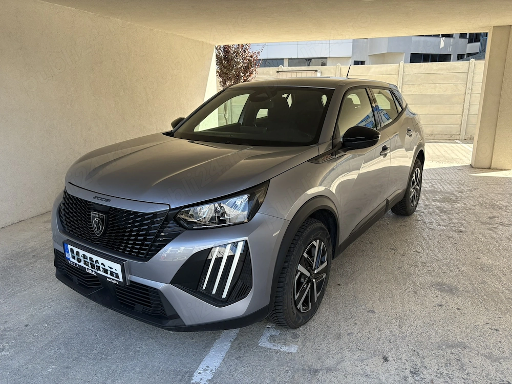 Peugeot 2008 hybrid - 3000km, 2025