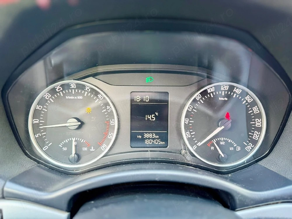 Vând Skoda Octavia break diesel din 2012. foarte bine întreținută .km reali impecabila tehnic, optic