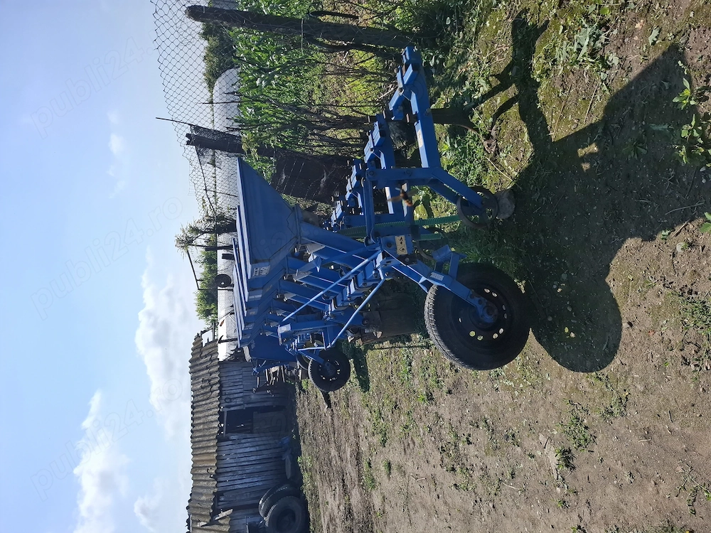 Cultivator prășitor 
