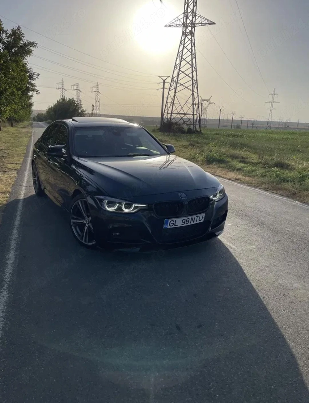 Vând BMW 330d 3.0 diesel 258cp , cel cu o turbina . Tractiune spate Cutie automata 8 trepte zf8hp . 