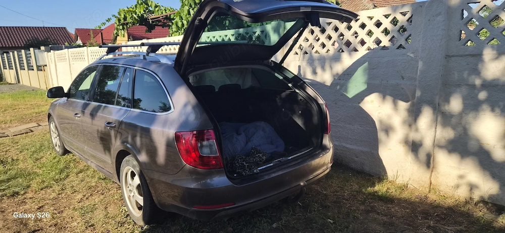 Vand skoda superb lovita partea dreapta