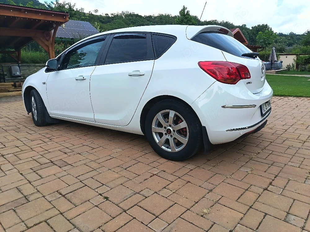 Opel Astra j