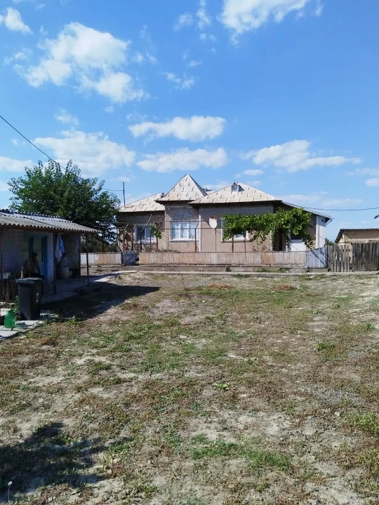 ILIGANII DE JOS- teren 5024 mp, casa individuala 