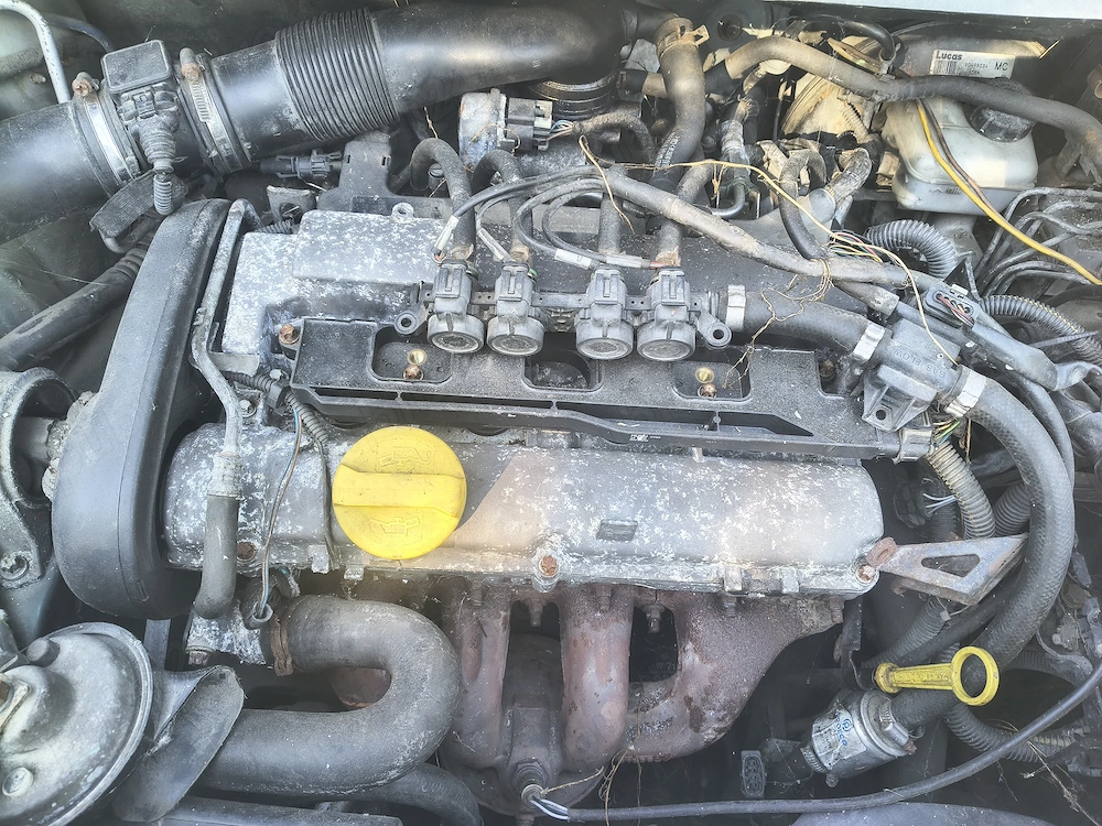 Dezmembrez Opel Zafira 1.8 Z18EX 
