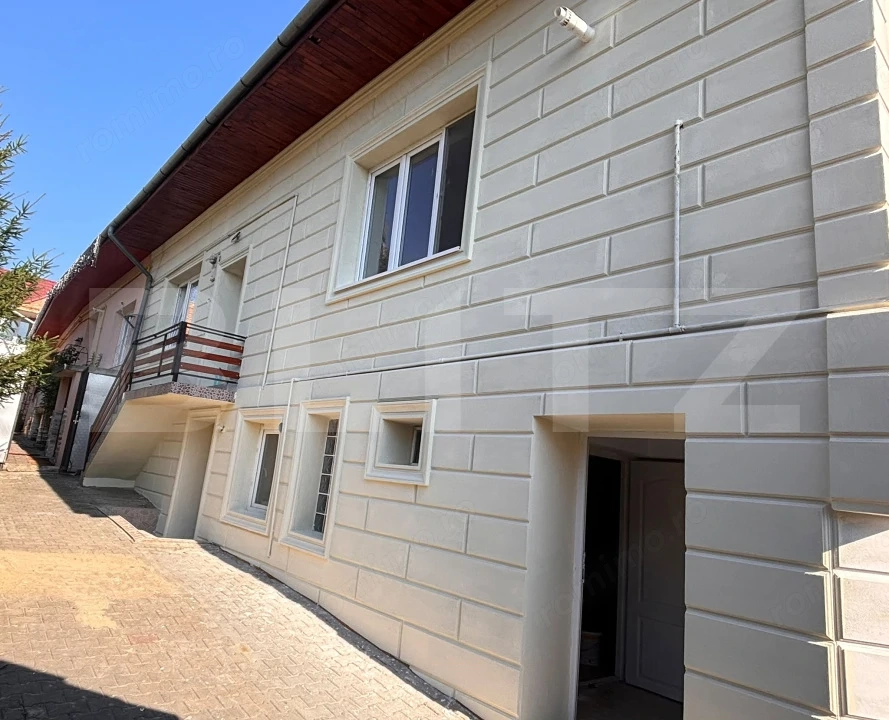 Apartament 3 camere cu curte, în centru Blaj