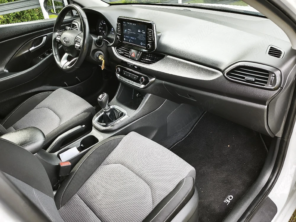 Hyundai i30 hatchback 1,5 benzina 2021 48000 km