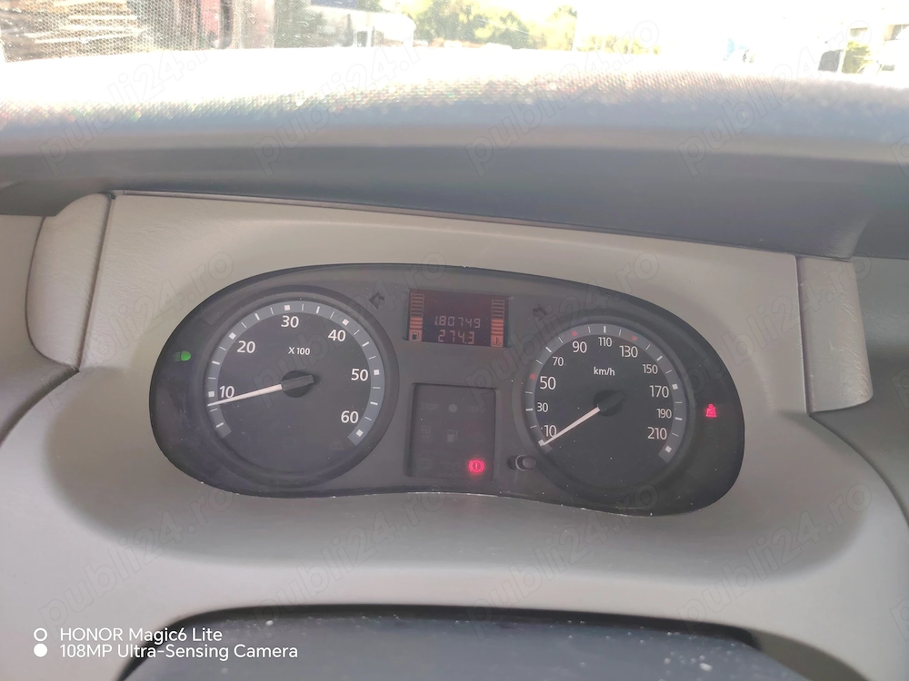 Vand renault trafic 2005 2.0 dci manuala cu AC