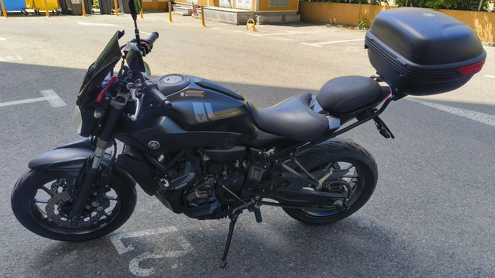 Vand Yamaha MT07 2017 accesorizată full