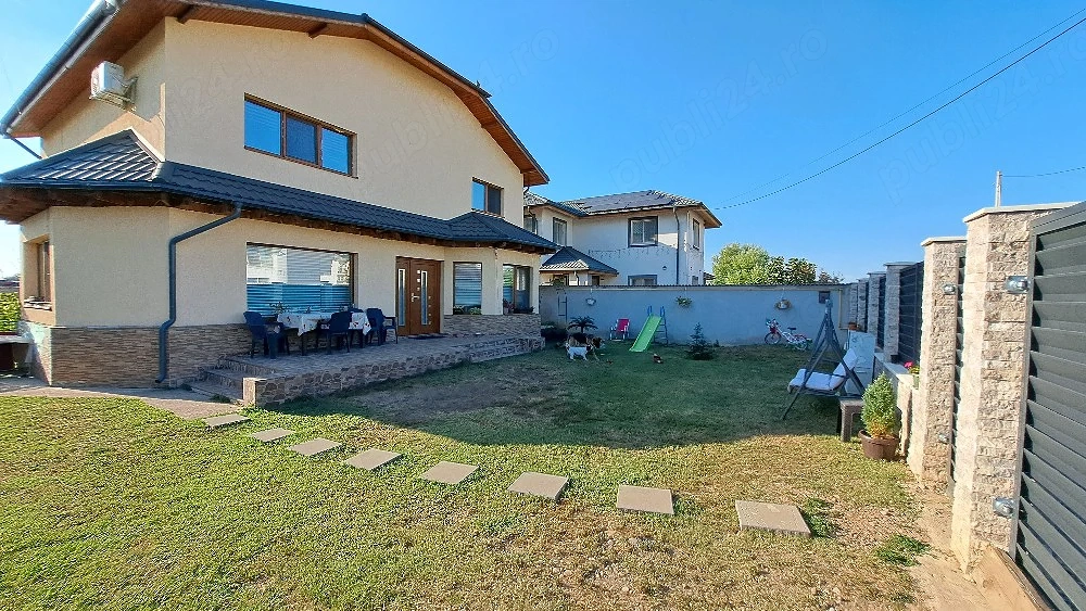 Vand casa 5 camere com Bucov cu teren 500m si deschidere 16m