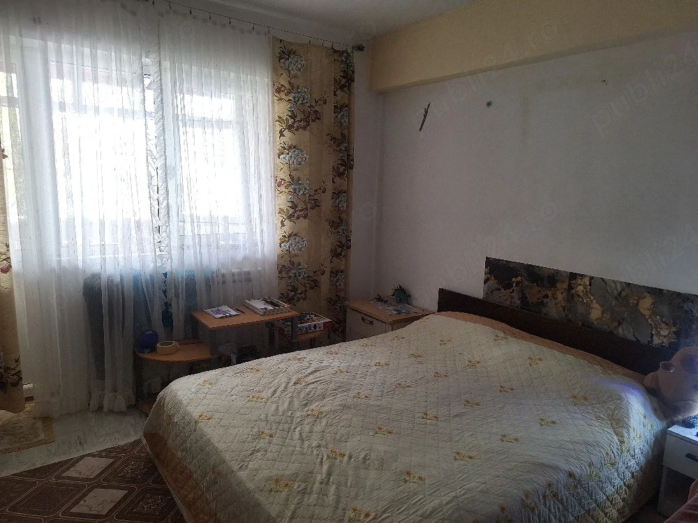 Inchiriez apartament 