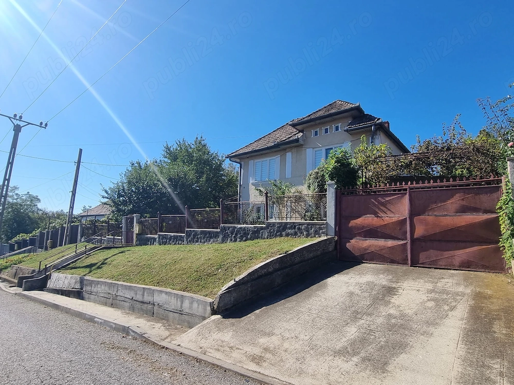 Casa și teren in Tarnaveni 