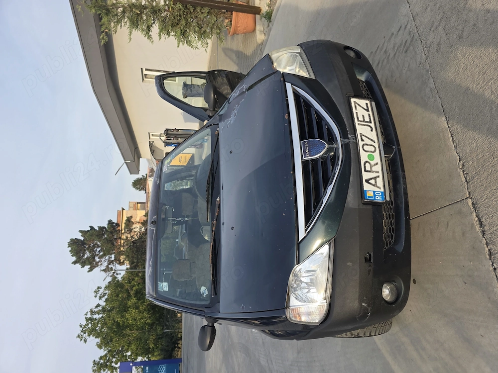 De vanzare Dacia Logan an 2005