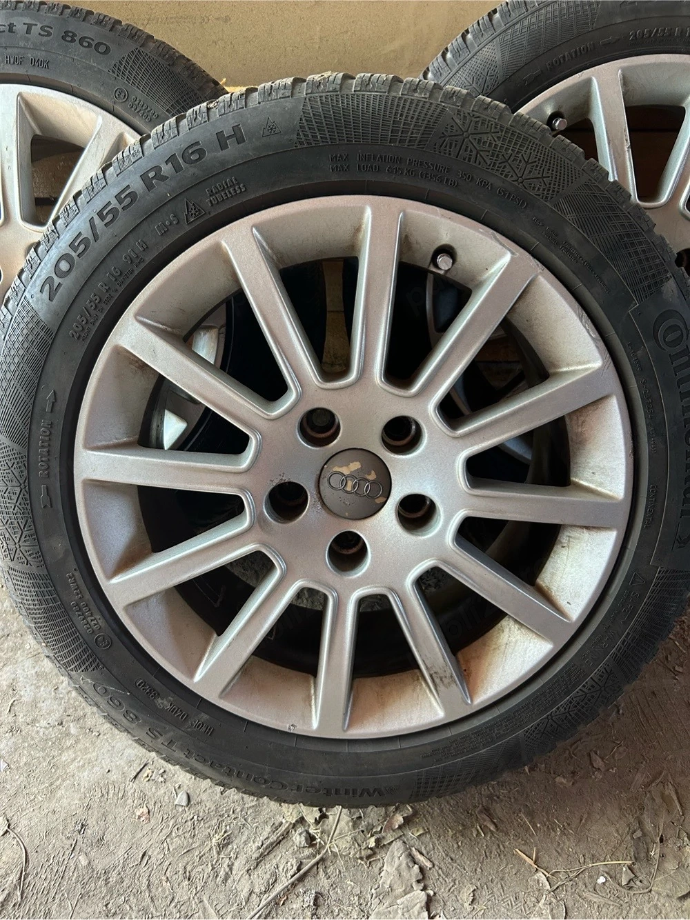 Roti Audi r16 cu anvelope de iarna 