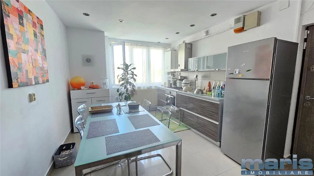Apartament 3 camere Tudorul Vechi etaj 3