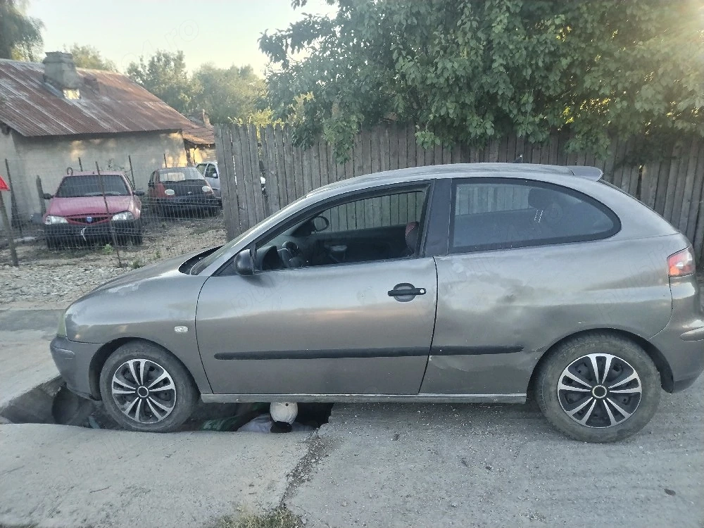 Dezmembrez seat ibiza 1.4 