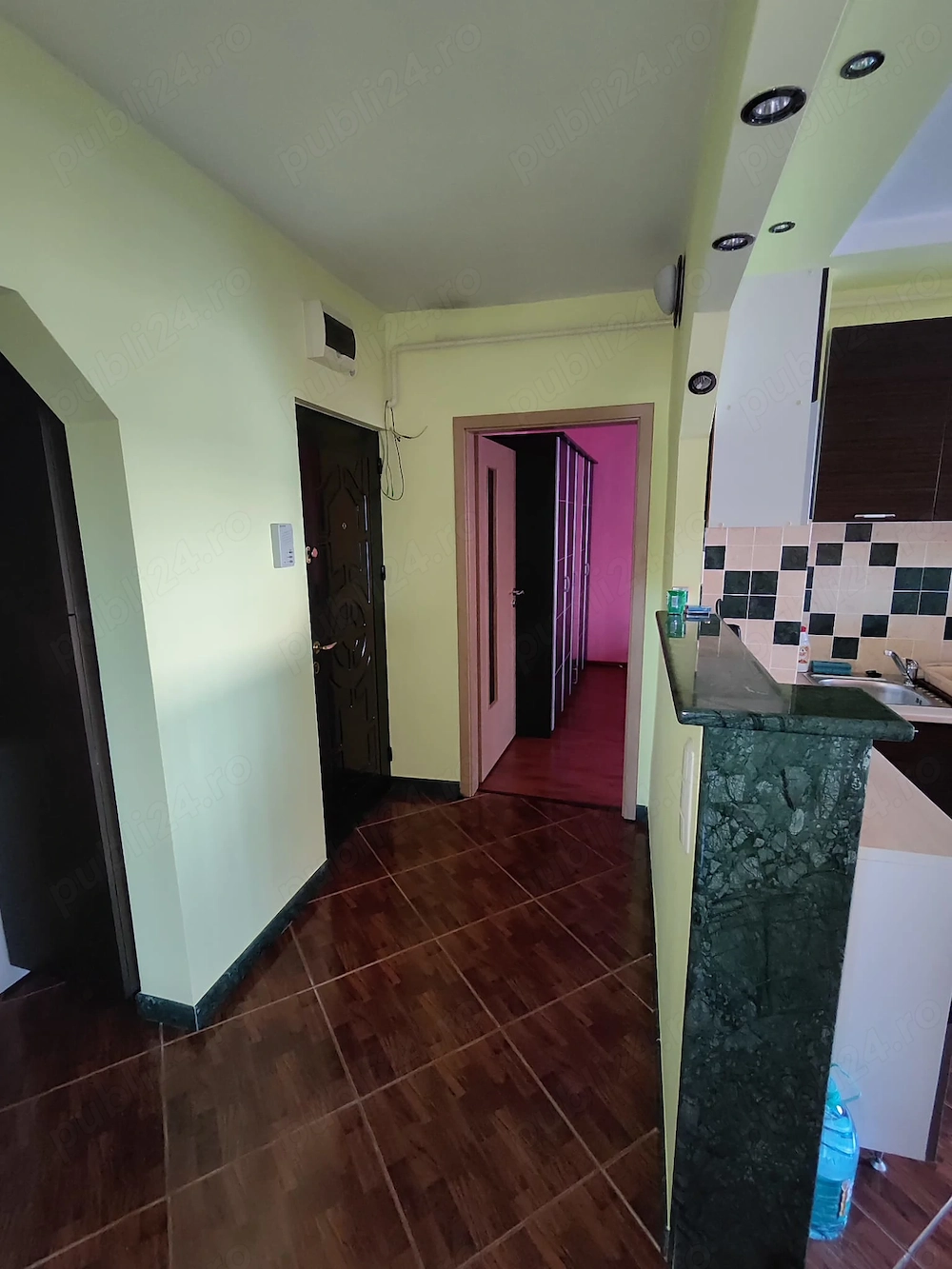 De vanzare,apartament cu 3 camere,Medias.