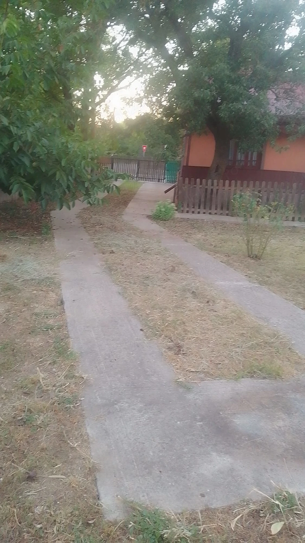 Casă de vânzare, com. Axintele sat Frumușica jud.Ialomița, 60 km de București