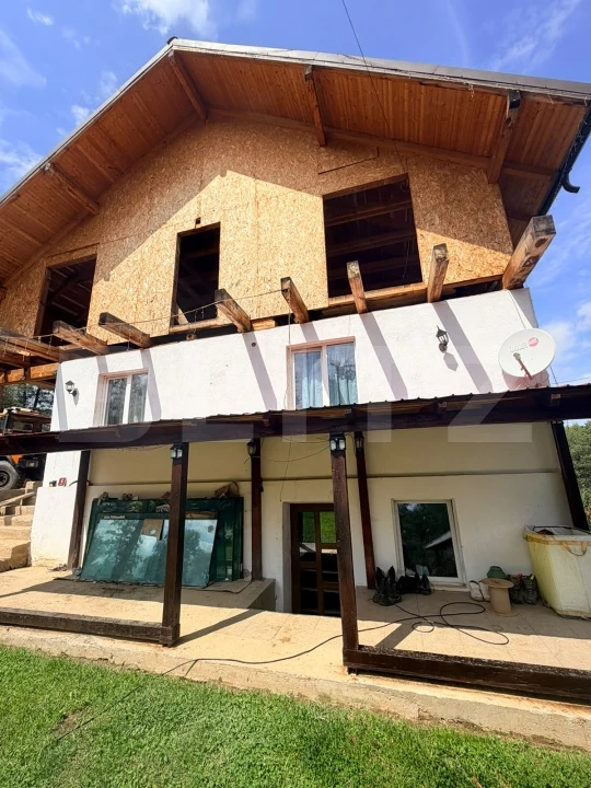  Casa de vanzare, 220 mp, teren 2.000 mp, zona Predelut