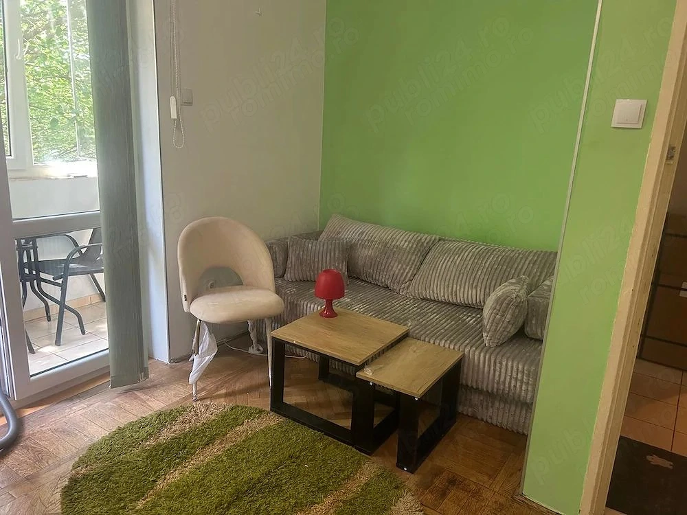 Vanzare garsonieră 26 mp, decomandată, boxă, mobilată, metrou Dristor 5 min