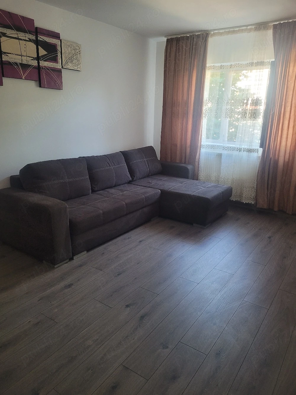 Ofer spre închiriere apartament 3 camere in Tg Jiu 