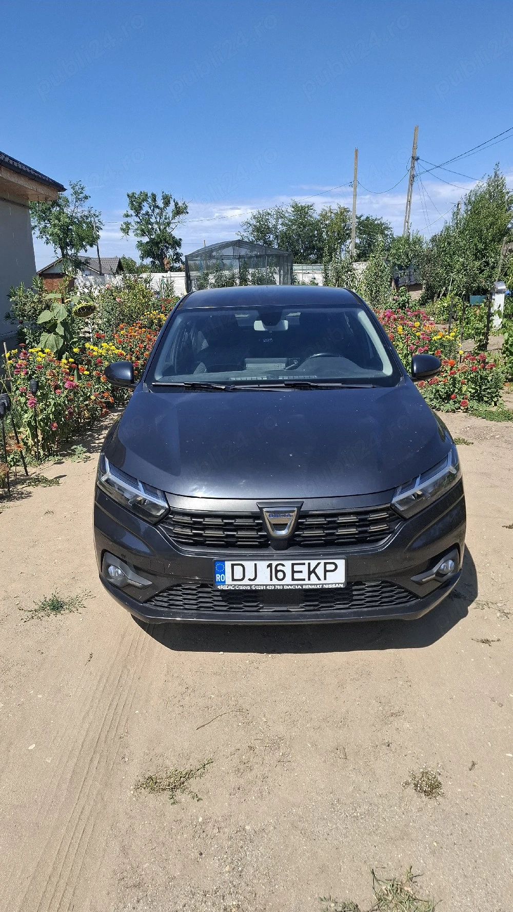 Vând Dacia Logan 