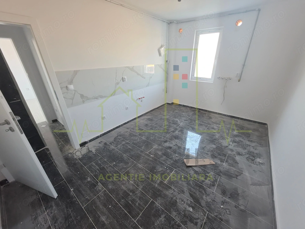 Apartament cu o camera. Bucatarie foarte mare.