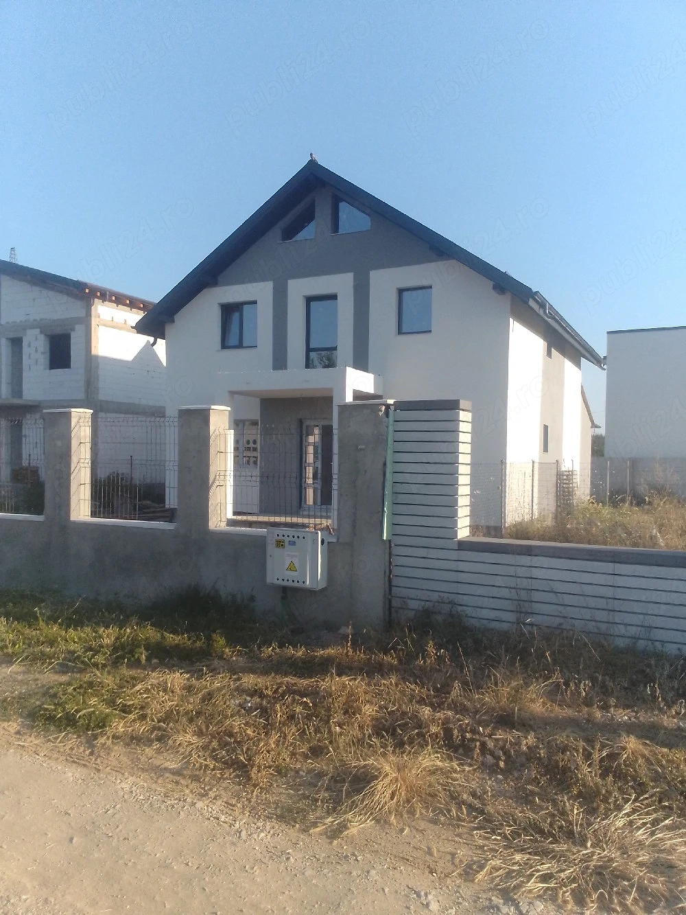 Vilă (P+M) 160 mp utili (beci) 4 dormitoare Bariera Vâlcii