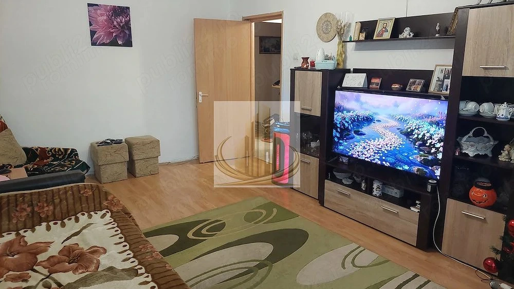 Apartament cu 4 camere Et. 1 Calea Lipovei