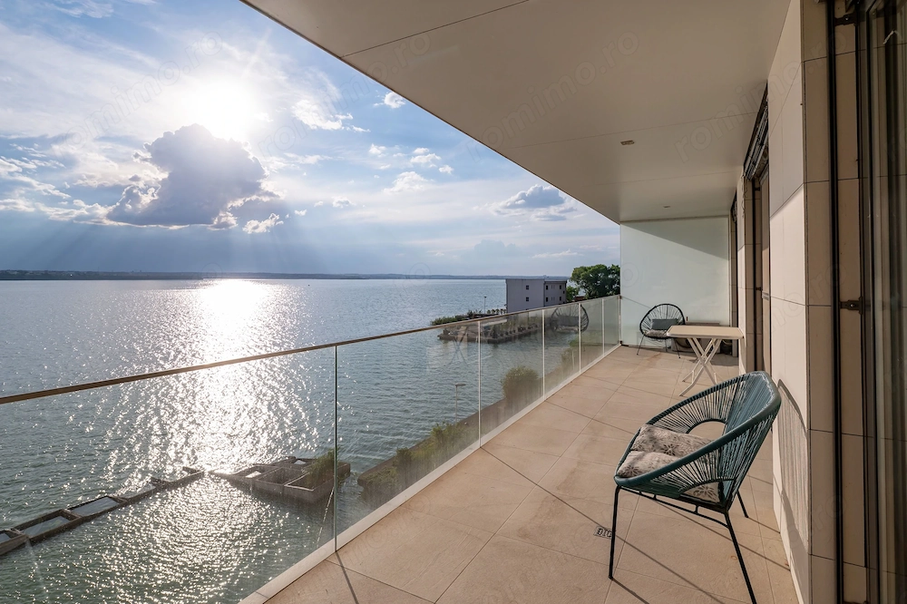 3 camere | 95 mp + terasă 20 mp | Vedere frontală lac | Mamaia-Cazino