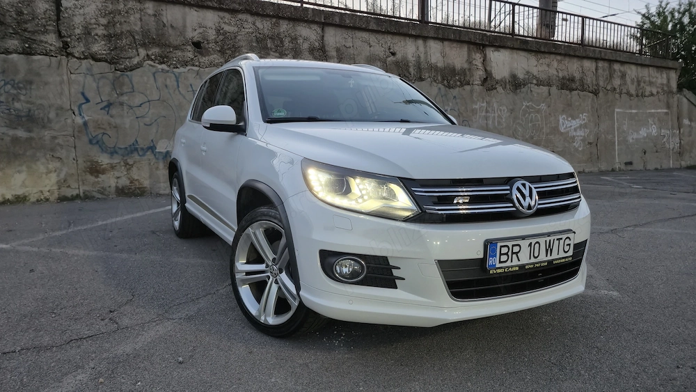 VW Tiguan R-LINE 4Motion